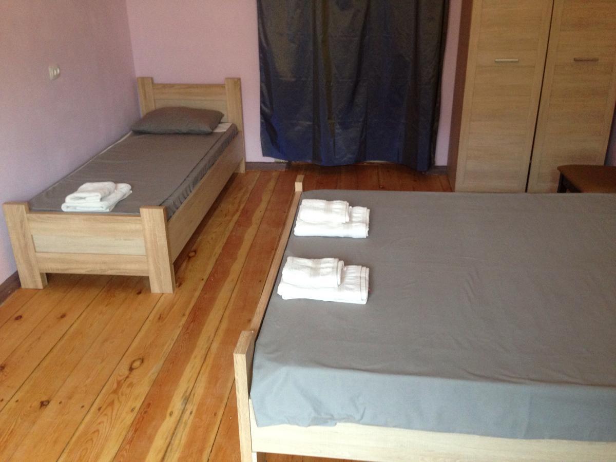 Picnic Hostel Kutaisi Exterior photo